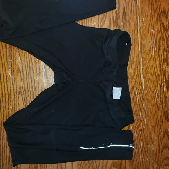 Nike Black Women's Performance Leggings - Picture 6 of 7